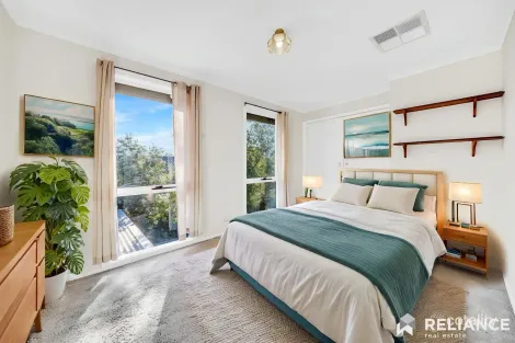 Property photo of 6 Jika Court Werribee VIC 3030