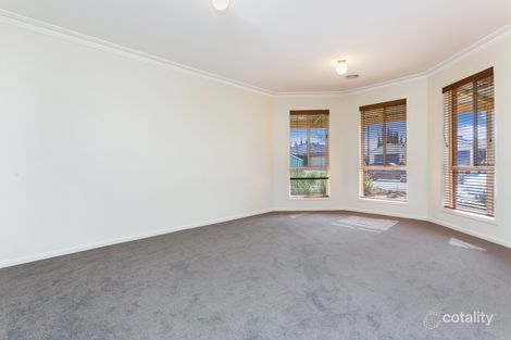 Property photo of 24 Parkway Drive Strathfieldsaye VIC 3551