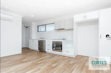 29/2 Delaronde Dr, Success, WA 6164