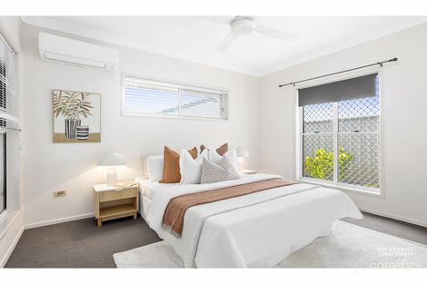 Property photo of 2/11 Toos Close Cooee Bay QLD 4703