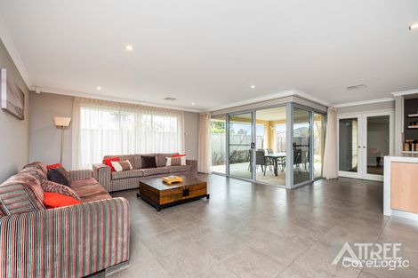 Property photo of 15 Edgehill Walk Piara Waters WA 6112