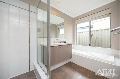 Property photo of 15 Edgehill Walk Piara Waters WA 6112