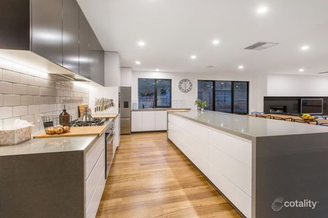 Property photo of 10 Nunga Court Mount Eliza VIC 3930