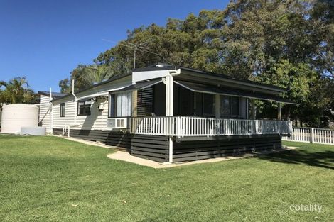 Property photo of 54 High Central Road Macleay Island QLD 4184