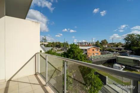 18/5 Carey Lane, Southport, QLD 4215