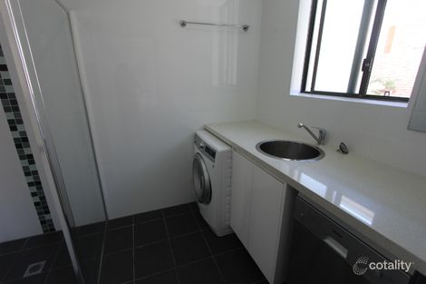 16 Caroline St, Westmead, NSW 2145