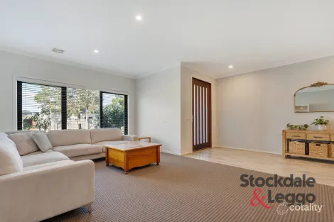 Property photo of 15 Alexo Road Mickleham VIC 3064