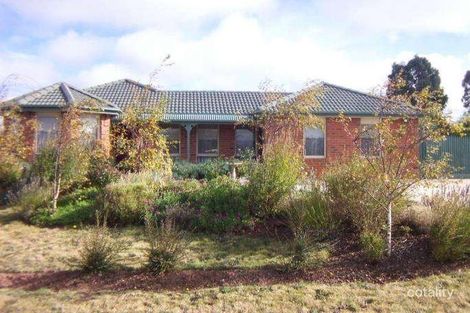 11 Harvest Cl, Romsey, VIC 3434