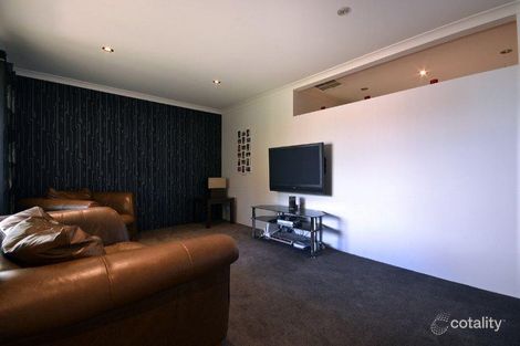 Property photo of 7 Dunrobin Lane Carramar WA 6031