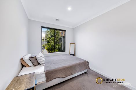 Property photo of 12 Ramlegh Boulevard Clyde North VIC 3978