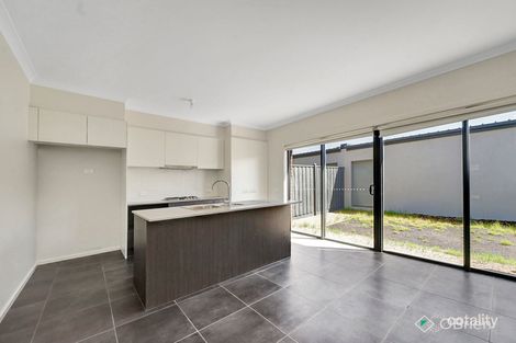 Property photo of 82 Henry Street Pakenham VIC 3810