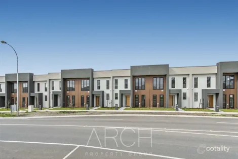 7 Balmoor Tce, Clyde North, VIC 3978