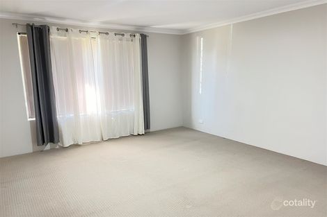 Property photo of 4 Sinclair Vista Lakelands WA 6180