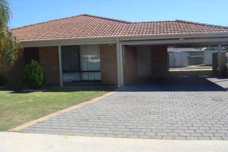 Property photo of 11 Impson Gardens South Lake WA 6164