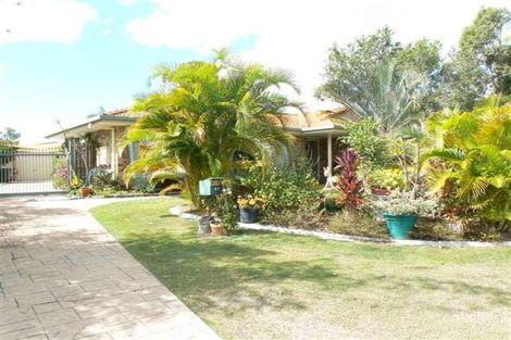 27 Thornbill Dr, Eli Waters, QLD 4655