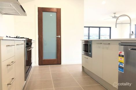 Property photo of 15 Foskett Road Edmondson Park NSW 2174