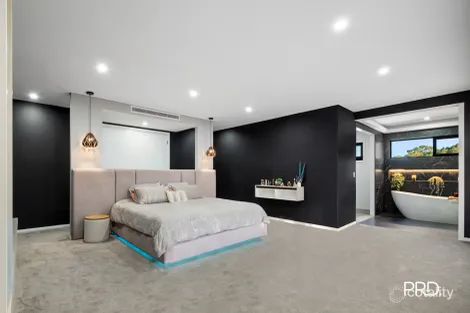 Property photo of 61 Rotorua Road St Clair NSW 2759