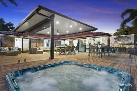 Property photo of 22 Midway Terrace Pacific Pines QLD 4211