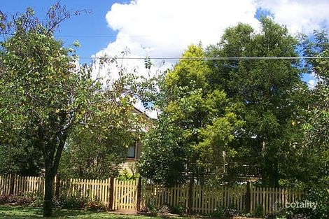 7 Fox St, Booval, QLD 4304