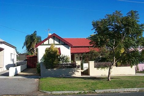 15 Central Ave, Beaconsfield, WA 6162