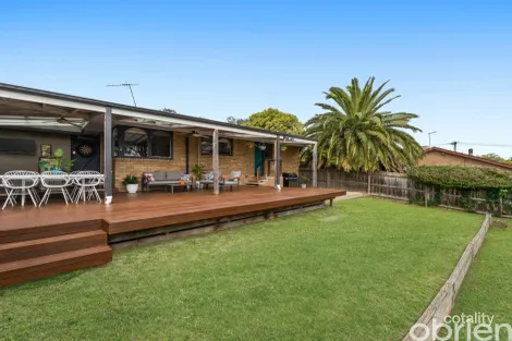 27 Wolsley Ave, Frankston, VIC 3199