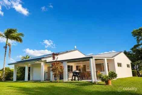 98 Vipiana Dr, Tully Heads, QLD 4854