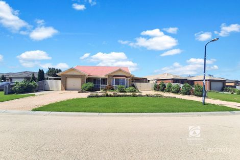 17 Deakin Ave, Eastwood, VIC 3875