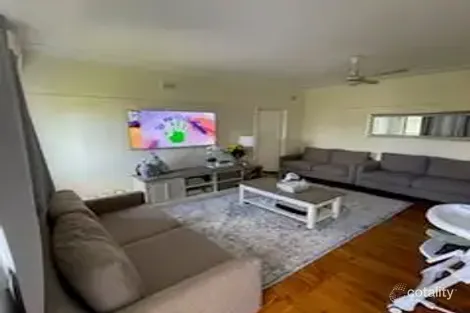 Property photo of 6 Vairys Crescent Merrylands NSW 2160