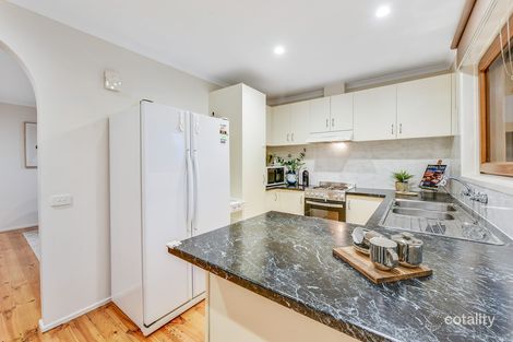 Property photo of 4 David Collins Drive Endeavour Hills VIC 3802