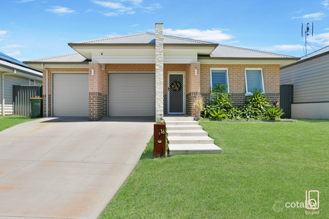 Property photo of 16 Loretto Way Hamlyn Terrace NSW 2259