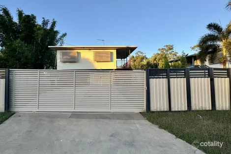 27 Goolagong Cres, Moranbah, QLD 4744