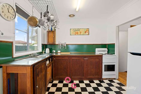 Property photo of 18 Kookaburra Parade Woodberry NSW 2322