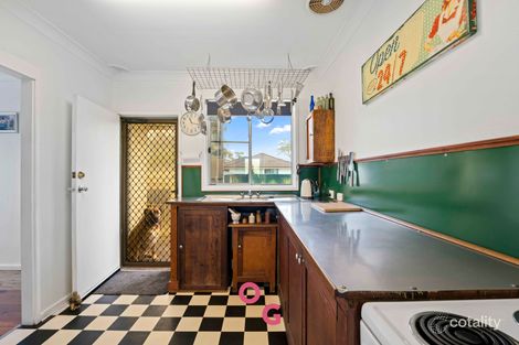 Property photo of 18 Kookaburra Parade Woodberry NSW 2322