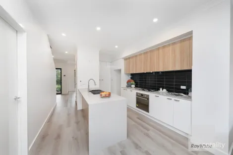 Property photo of 4 Lemnos Walk Greenvale VIC 3059