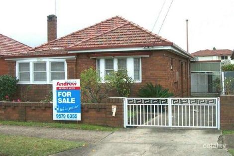 12 Norfolk Ave, Beverly Hills, NSW 2209