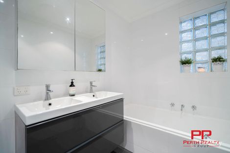 Property photo of 2/8 Mayfair Street Nollamara WA 6061