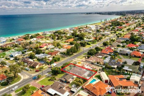 566 Safety Bay Rd, Waikiki, WA 6169