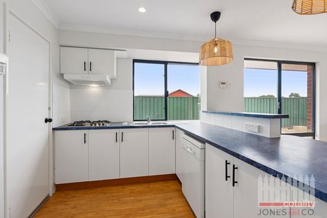 Property photo of 5 Upwood Circle High Wycombe WA 6057