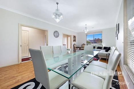 Property photo of 2 Tegans Close Hallam VIC 3803
