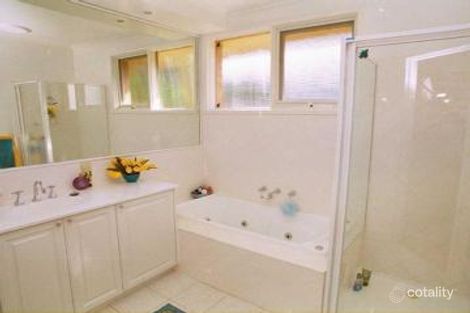 Property photo of 11 Narong Crescent Knoxfield VIC 3180