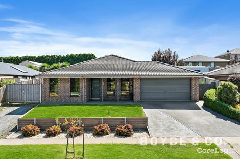 Property photo of 115 McNeilly Road Drouin VIC 3818