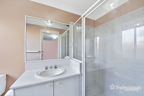 Property photo of 17 Parkholme Circuit Englorie Park NSW 2560