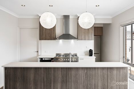 Property photo of 76 Light Horse Circuit Sunbury VIC 3429