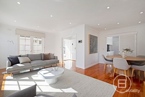 Property photo of 2/22 Ebden Avenue Black Rock VIC 3193
