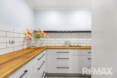 Property photo of 72 Balmoral Crescent Lake Albert NSW 2650