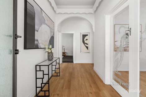 Property photo of 1/143 Kangaroo Road Hughesdale VIC 3166