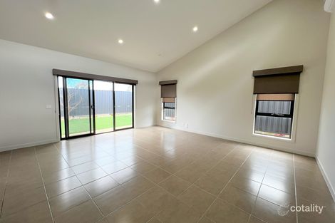 Property photo of 6/3 Stratheden Court Sydenham VIC 3037