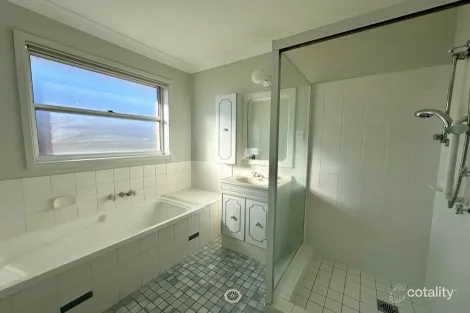 Property photo of 2/28 Sergeant Street Cessnock NSW 2325