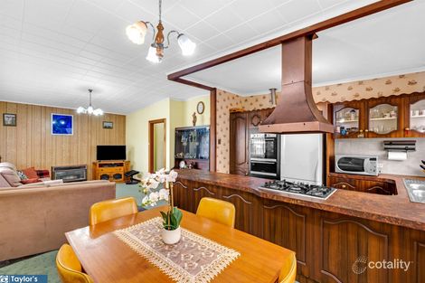 Property photo of 242 Kesters Road Para Hills SA 5096
