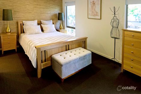 Property photo of 37 Rhodium Crescent Hope Island QLD 4212